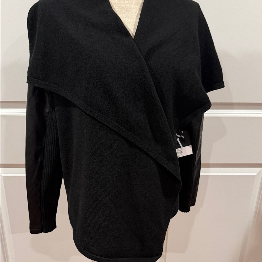 Simply Vera Vera Wang Black Women's Poncho